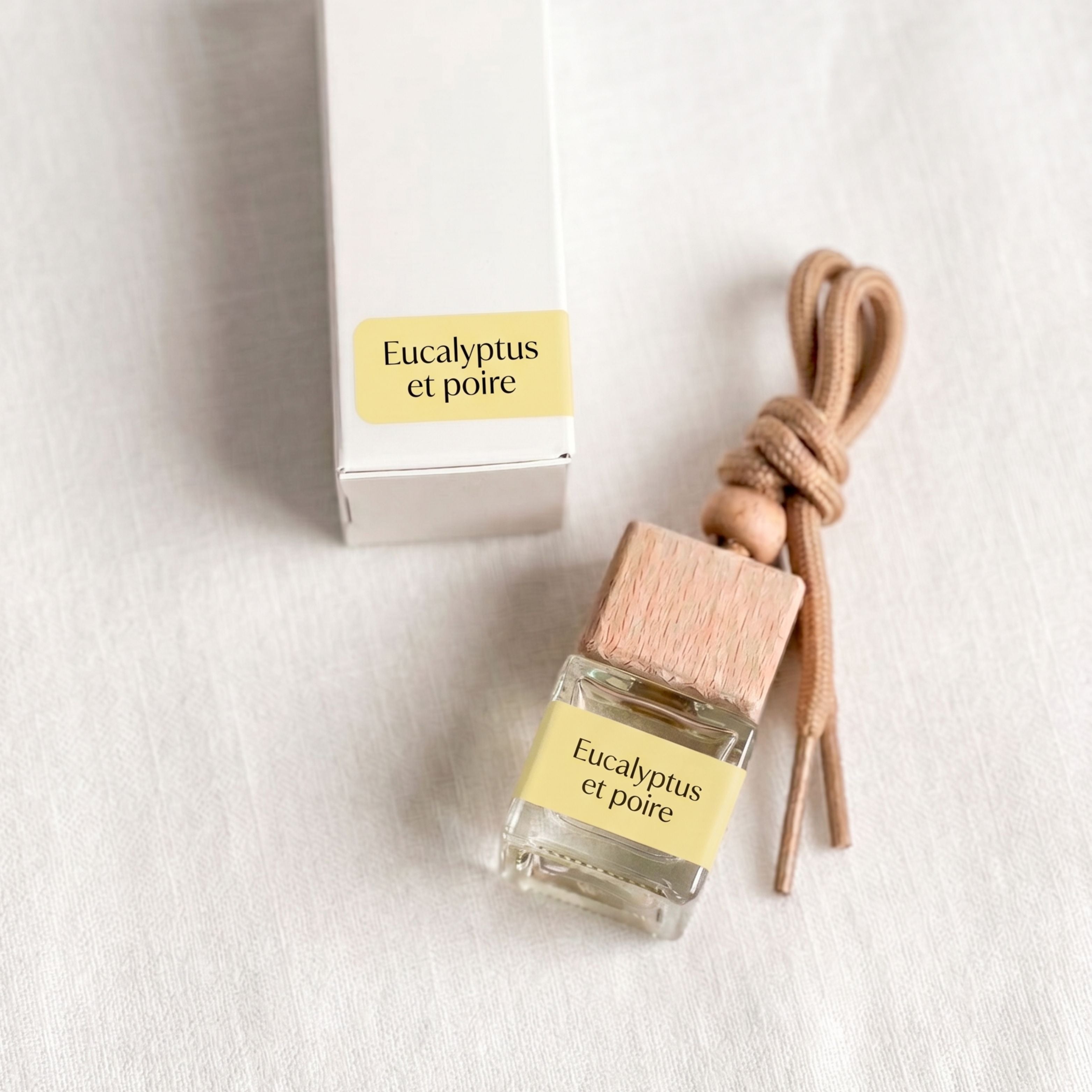 DIFFUSEUR POUR VOITURE: EUCALYPTUS & POIRE - Déesse Créations Artisanales