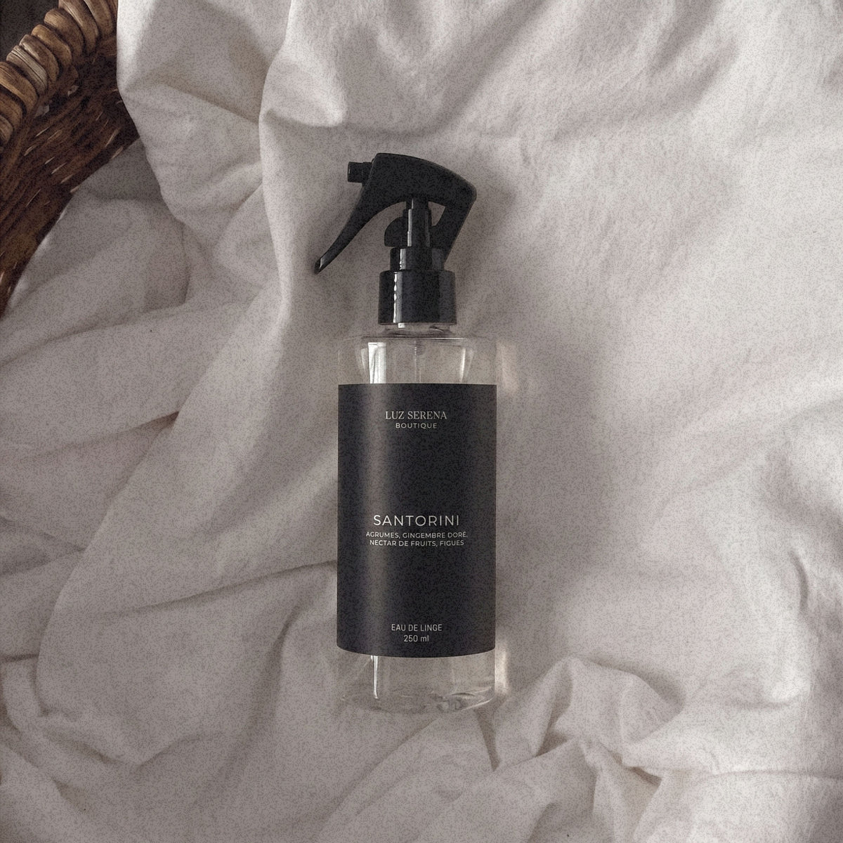 EAU DE LINGE HÔTEL SANTORINI - Déesse Créations Artisanales